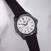 Relógio Formex ESSENCE Leggera FortyThree Automático Chronometer Arctic White 43mm 0330.4.6311.820